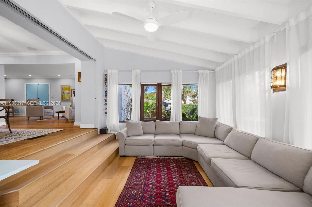 1240 Castile Ave, Coral Gables, FL 33134 Photo