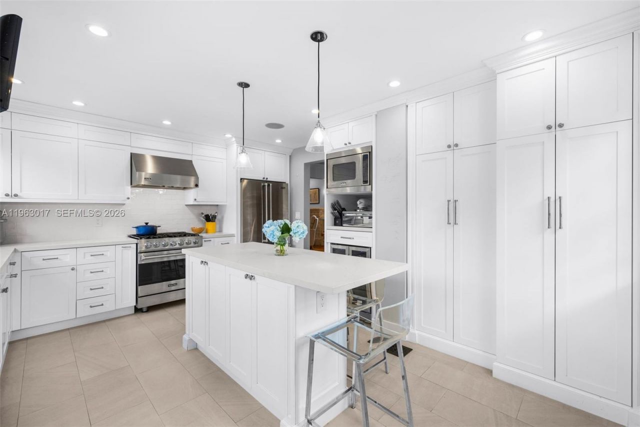 1240 Castile Ave, Coral Gables, FL 33134 Photo