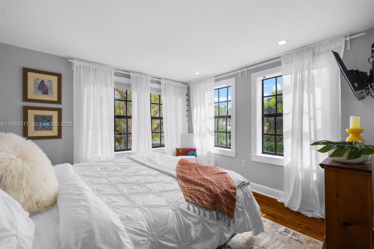 1240 Castile Ave, Coral Gables, FL 33134 Photo