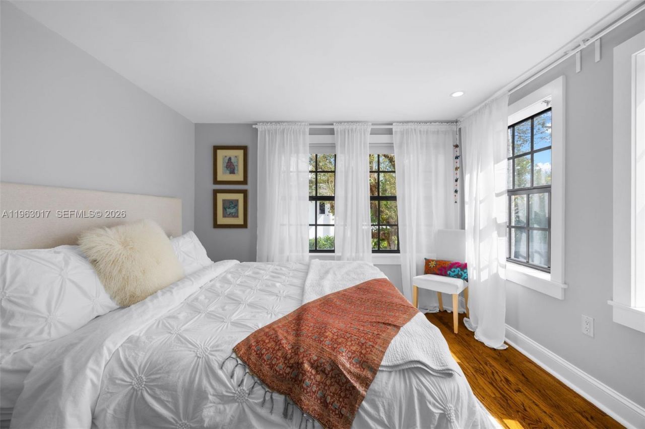 1240 Castile Ave, Coral Gables, FL 33134 Photo