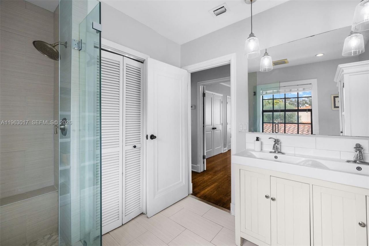 1240 Castile Ave, Coral Gables, FL 33134 Photo