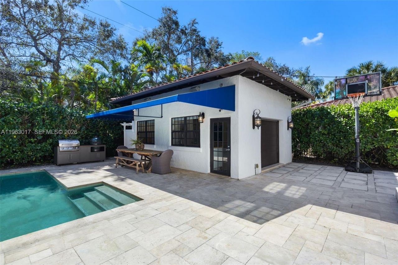 1240 Castile Ave, Coral Gables, FL 33134 Photo