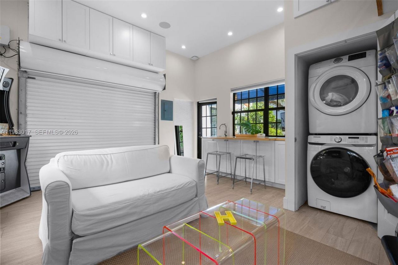 1240 Castile Ave, Coral Gables, FL 33134 Photo