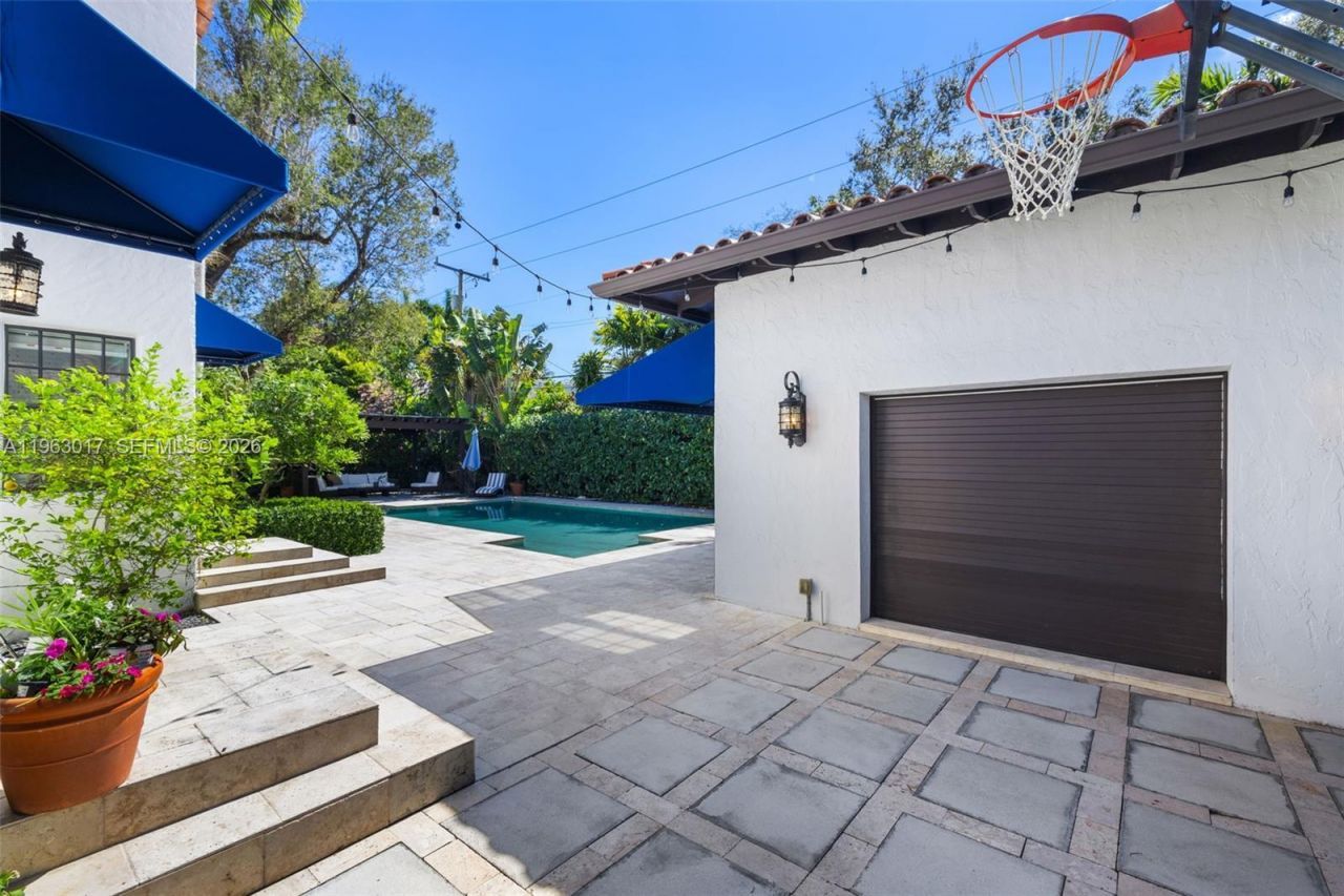 1240 Castile Ave, Coral Gables, FL 33134 Photo