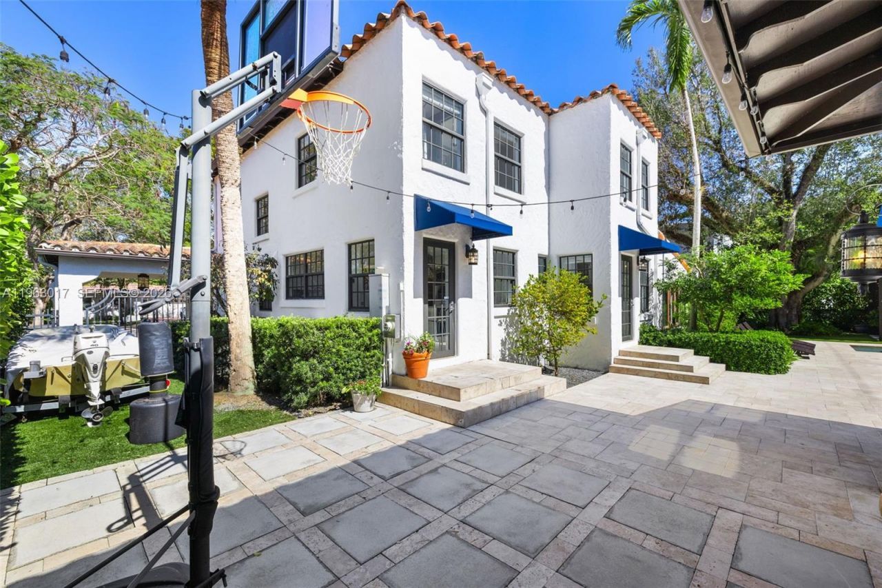 1240 Castile Ave, Coral Gables, FL 33134 Photo