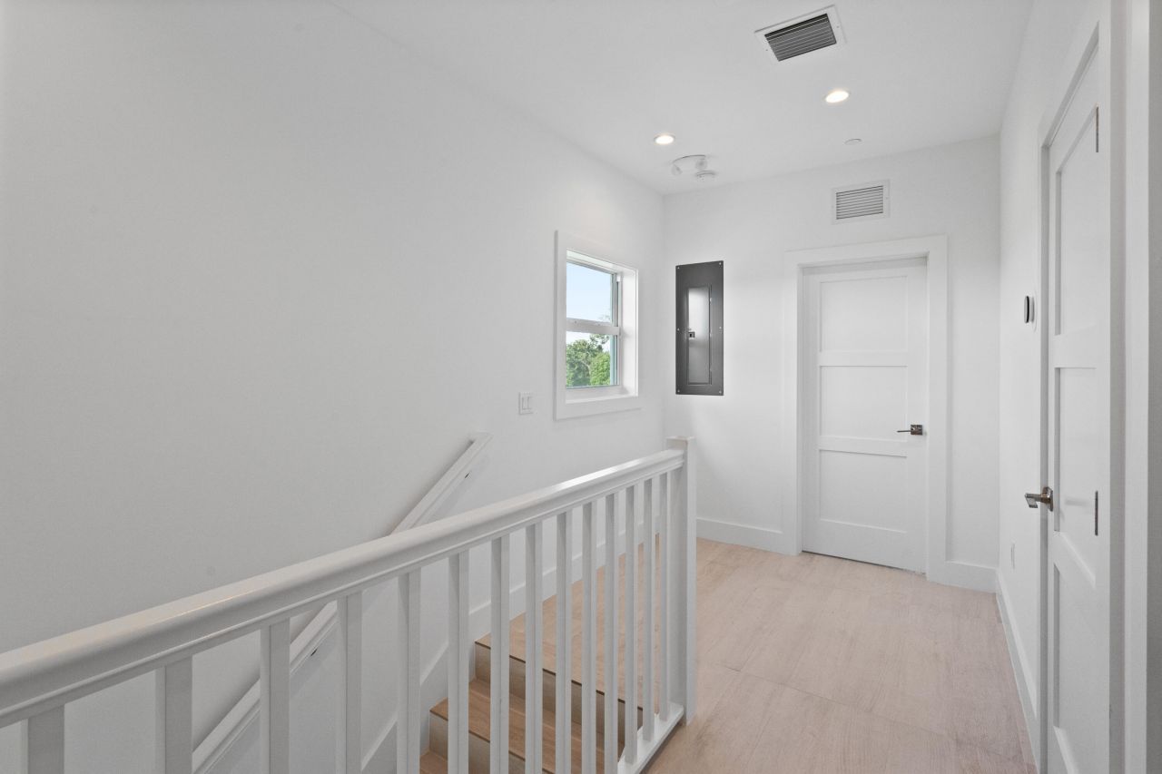 84745 Old Highway, Unit 4, Islamorada, FL 33036 Photo