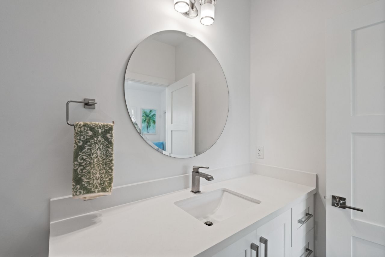 84745 Old Highway, Unit 4, Islamorada, FL 33036 Photo