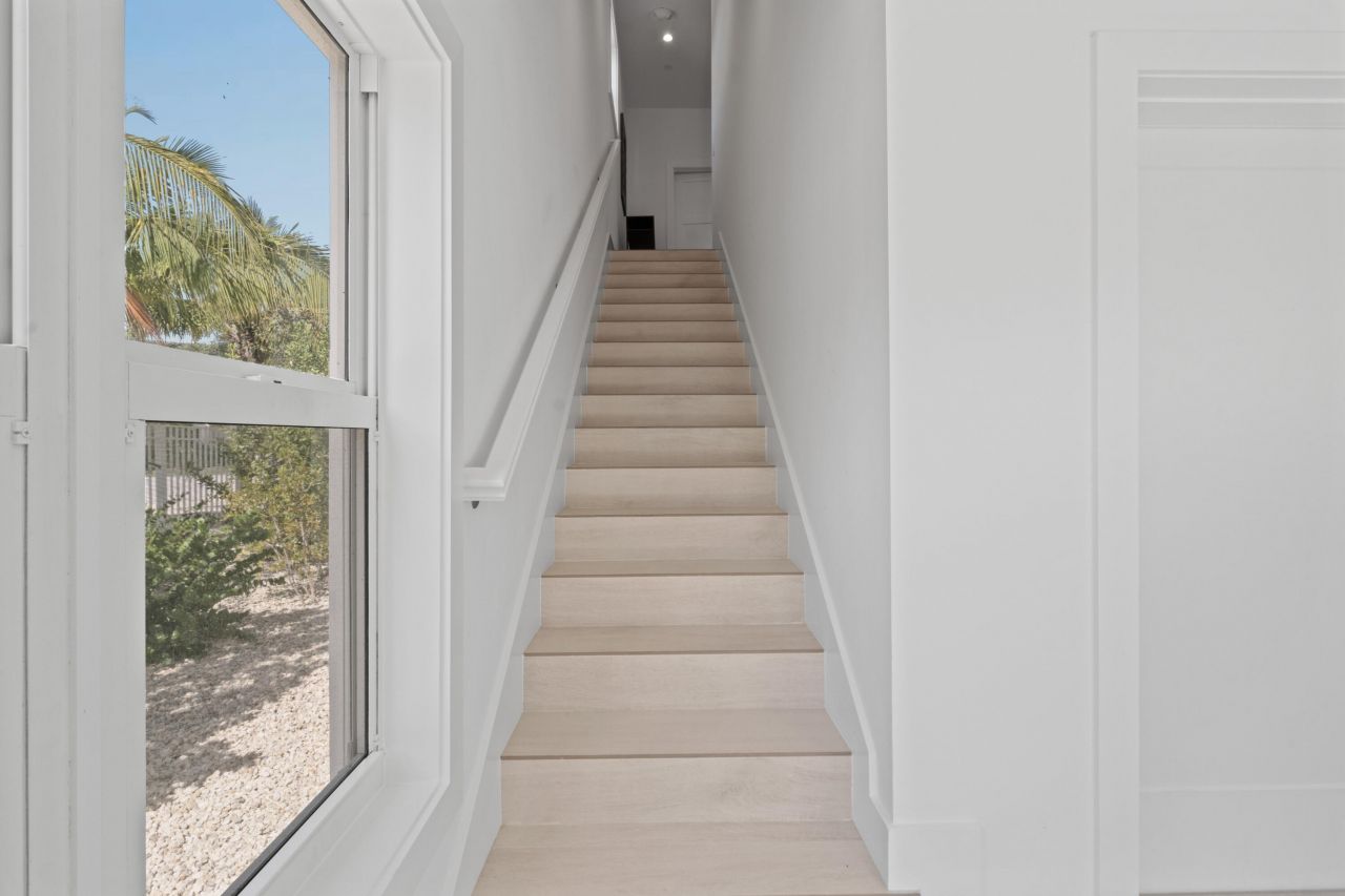 84745 Old Highway, Unit 4, Islamorada, FL 33036 Photo