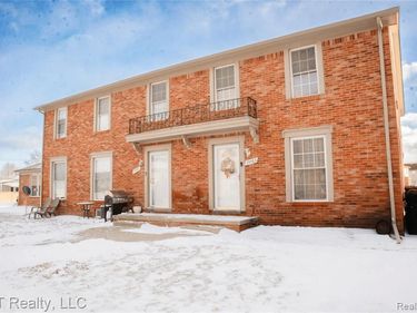 35463 Turner Drive, Sterling Heights, MI 48312