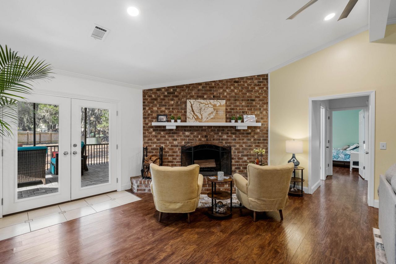 1110 Hookstra Lane Photo 12