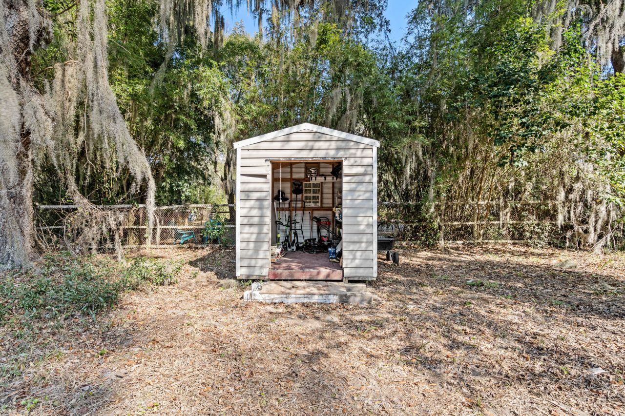 1110 Hookstra Lane Photo 37