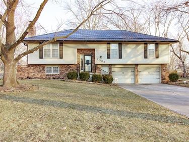 2003 E Alfresco Street, Clinton, MO 64735