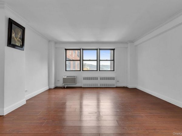 579 W 215th Street, Unit 7C, New York (Manhattan), NY 10034
