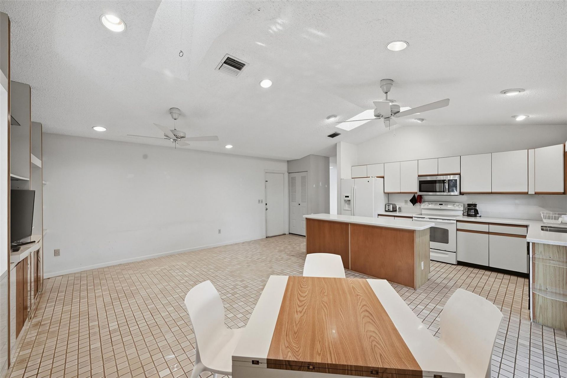 2805 NW 15th St, Delray Beach, FL 33445 Photo