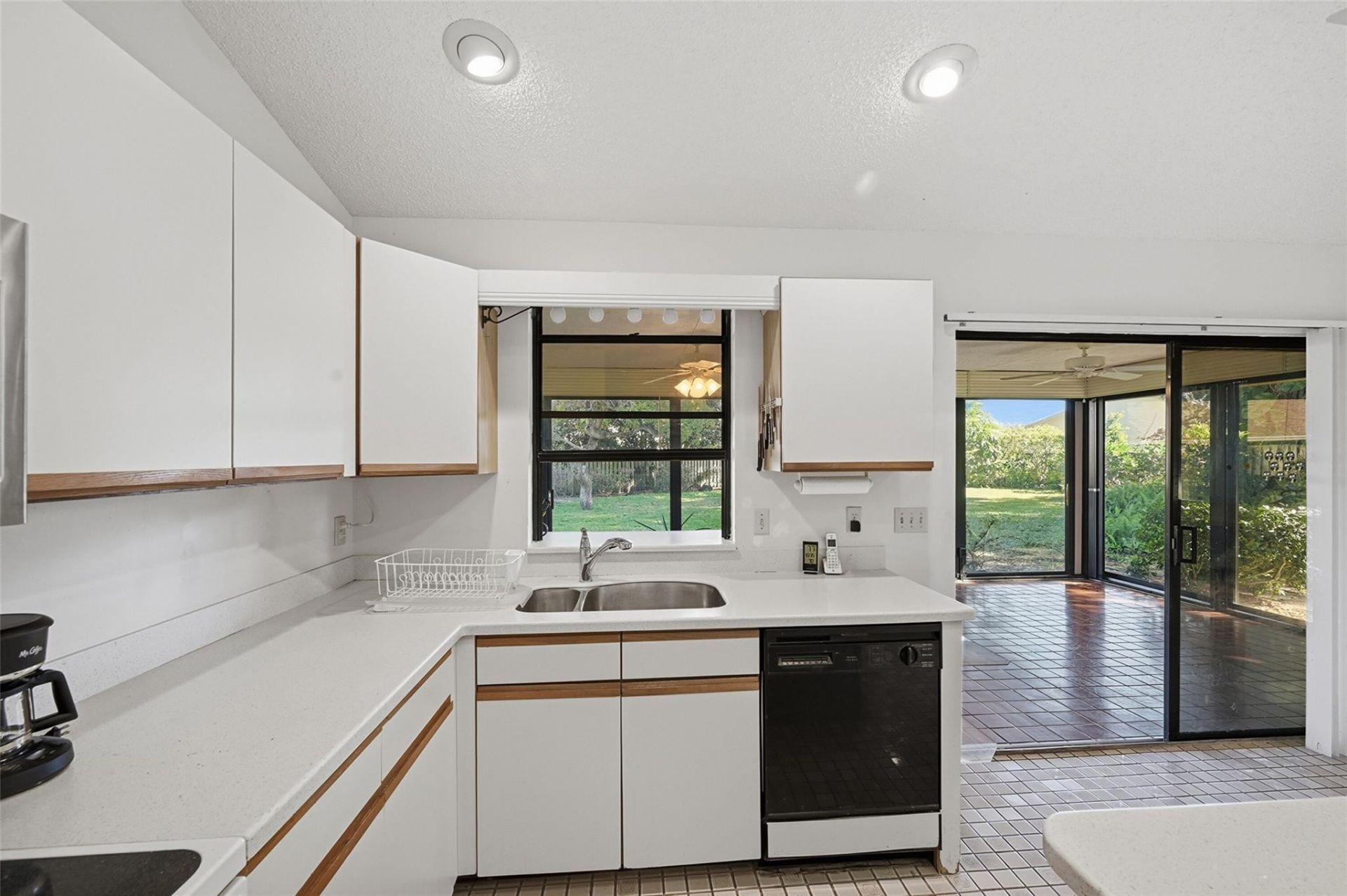 2805 NW 15th St, Delray Beach, FL 33445 Photo