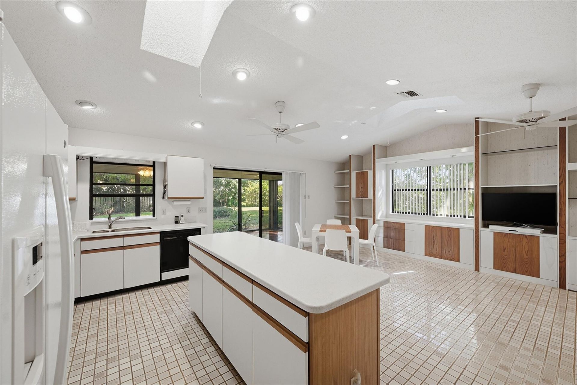 2805 NW 15th St, Delray Beach, FL 33445 Photo