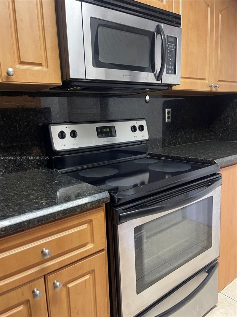 15221 SW 80th St, Unit 205, Miami, FL 33193 Photo