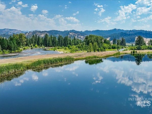 35 Wapiti Court, Garden Valley, ID 83622