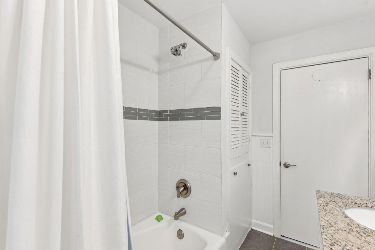 1054 Keats Road Photo 29