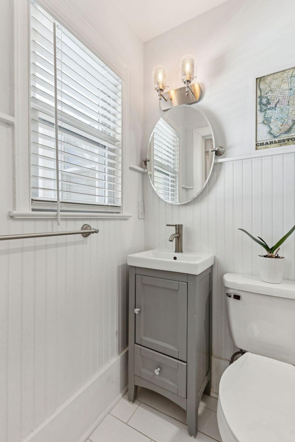 1054 Keats Road Photo 32