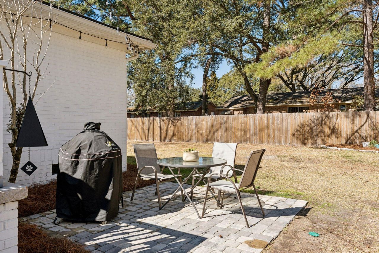 1054 Keats Road Photo 39