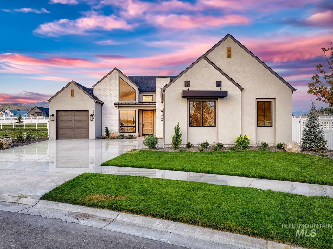 14198 N Woodpecker Ave, Boise, ID 83714 Main Photo