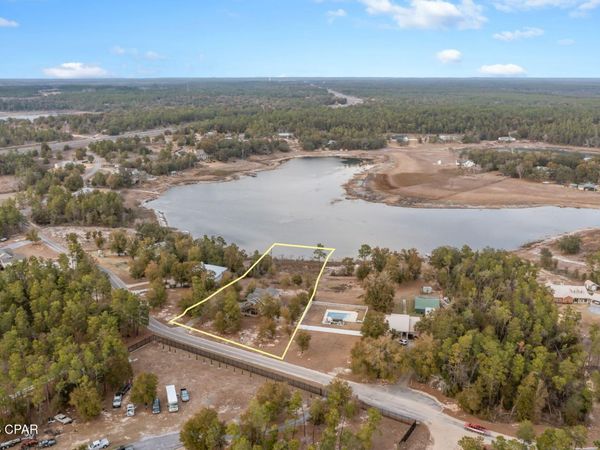 5095 Pine Ridge Drive , Chipley, FL 32428