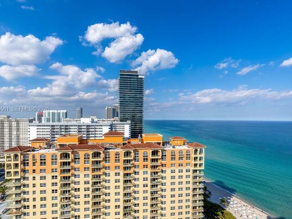 3140 S Ocean Dr, Unit PH7, Hallandale Beach, FL 33009