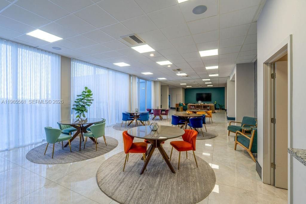 3140 S Ocean Dr, Unit PH7, Hallandale Beach, FL 33009 Photo