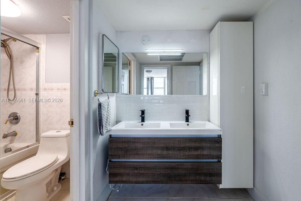 3140 S Ocean Dr, Unit PH7, Hallandale Beach, FL 33009 Photo