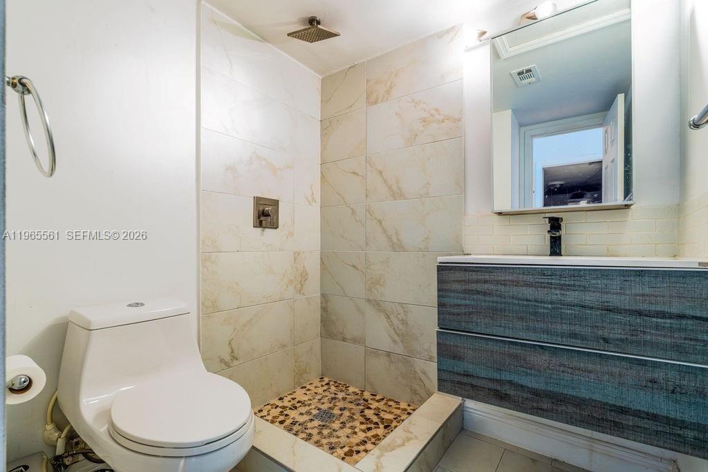 3140 S Ocean Dr, Unit PH7, Hallandale Beach, FL 33009 Photo