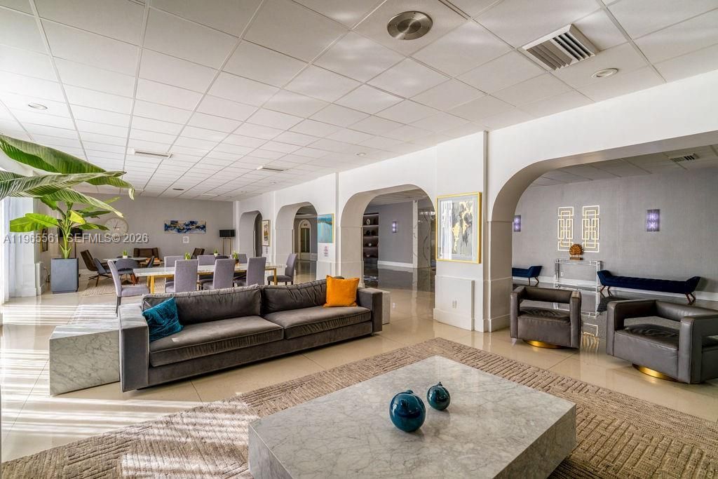 3140 S Ocean Dr, Unit PH7, Hallandale Beach, FL 33009 Photo