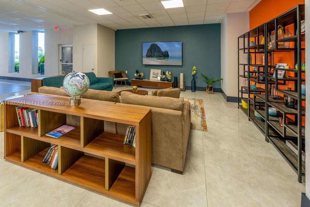 3140 S Ocean Dr, Unit PH7, Hallandale Beach, FL 33009 Photo