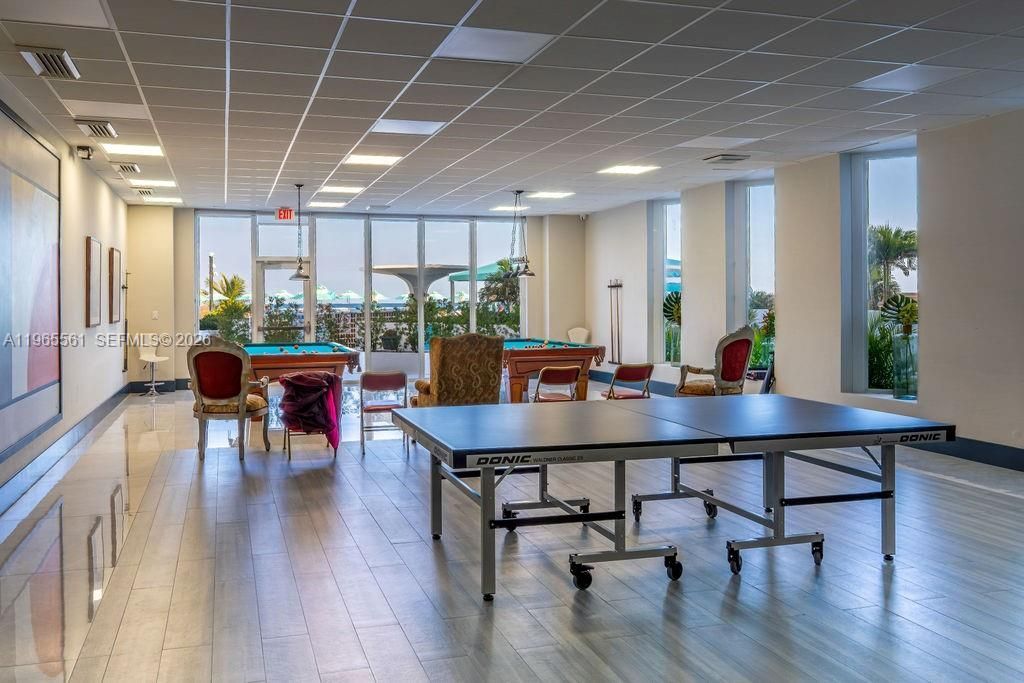 3140 S Ocean Dr, Unit PH7, Hallandale Beach, FL 33009 Photo