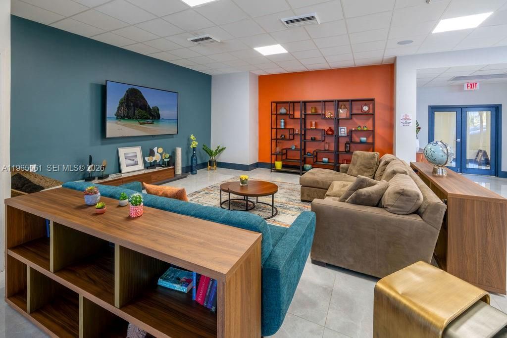 3140 S Ocean Dr, Unit PH7, Hallandale Beach, FL 33009 Photo