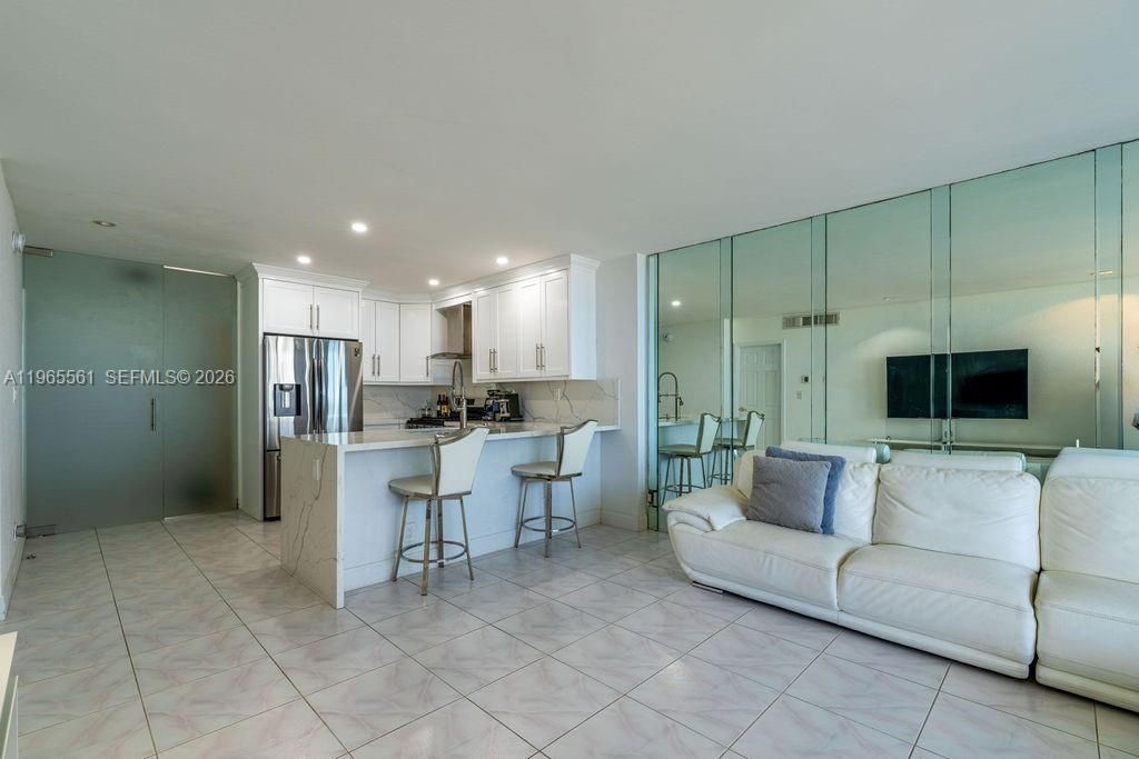 3140 S Ocean Dr, Unit PH7, Hallandale Beach, FL 33009 Photo