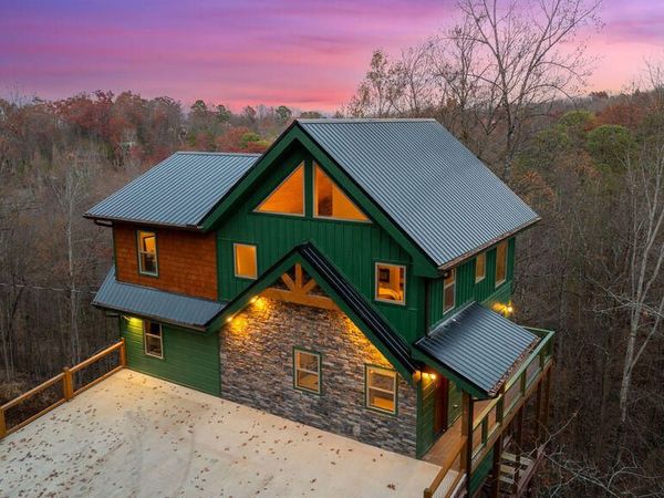 1857 Beach Front Drive, Sevierville, TN 37876