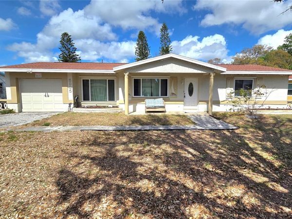 KENNETH CITY, FL 33709