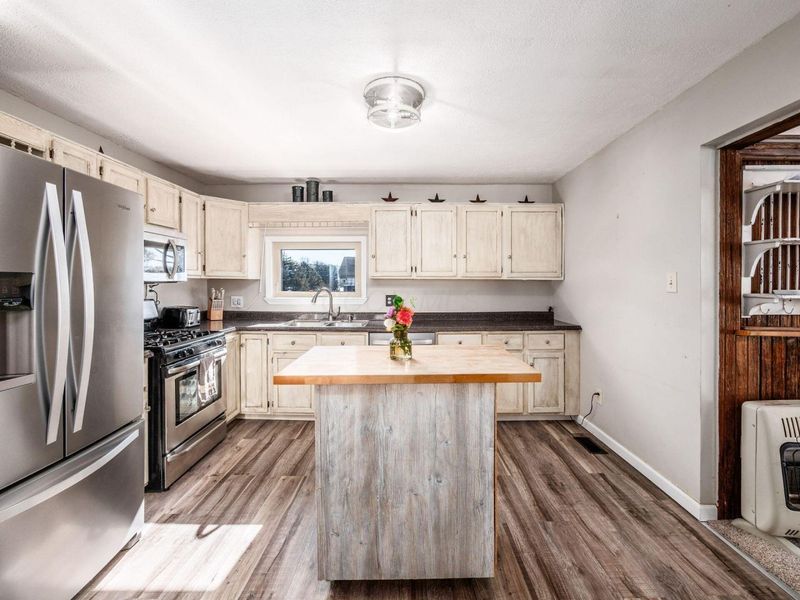 210 S Elm Street, Mount Victory, OH 43340 Photo 10