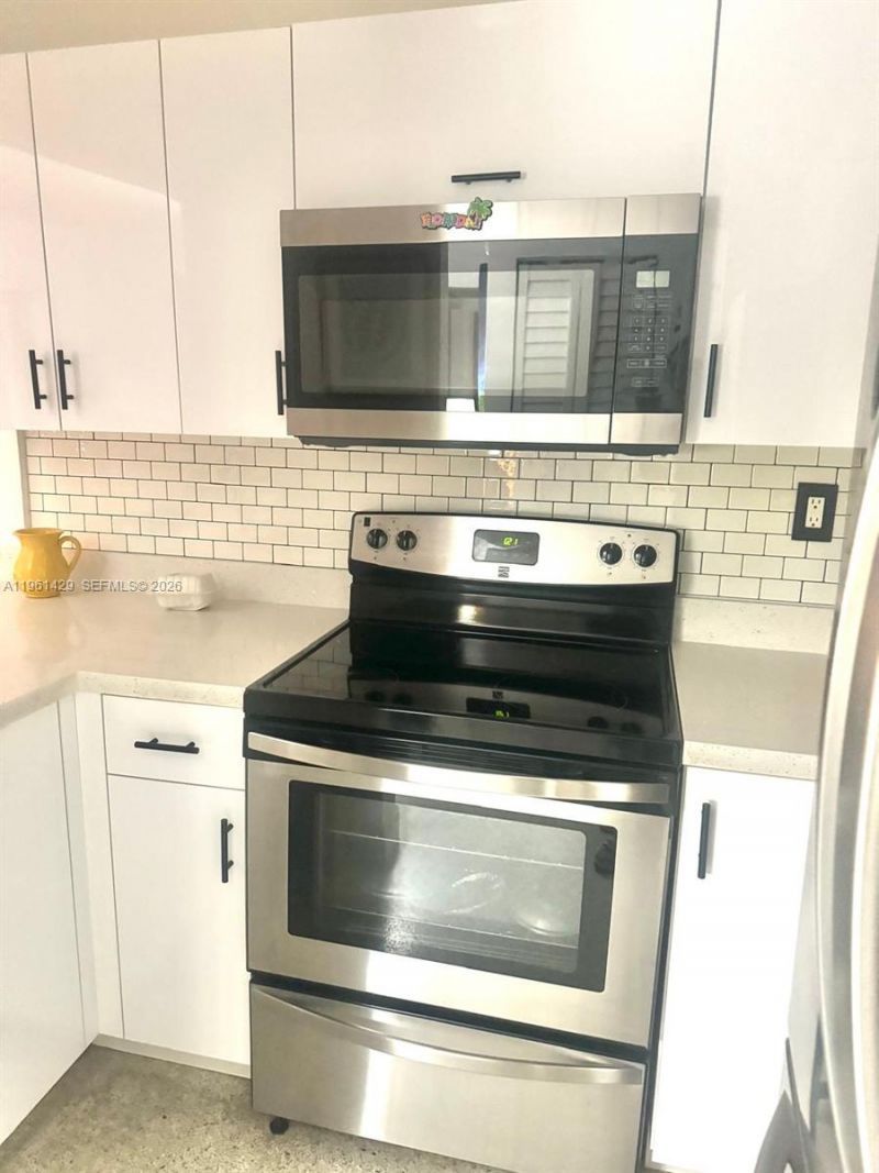 755 SW 6th St, Unit 6, Miami, FL 33130 Photo