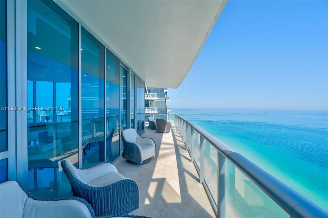 17001 Collins Ave , Unit 4608, Sunny Isles Beach, FL 33160 Photo