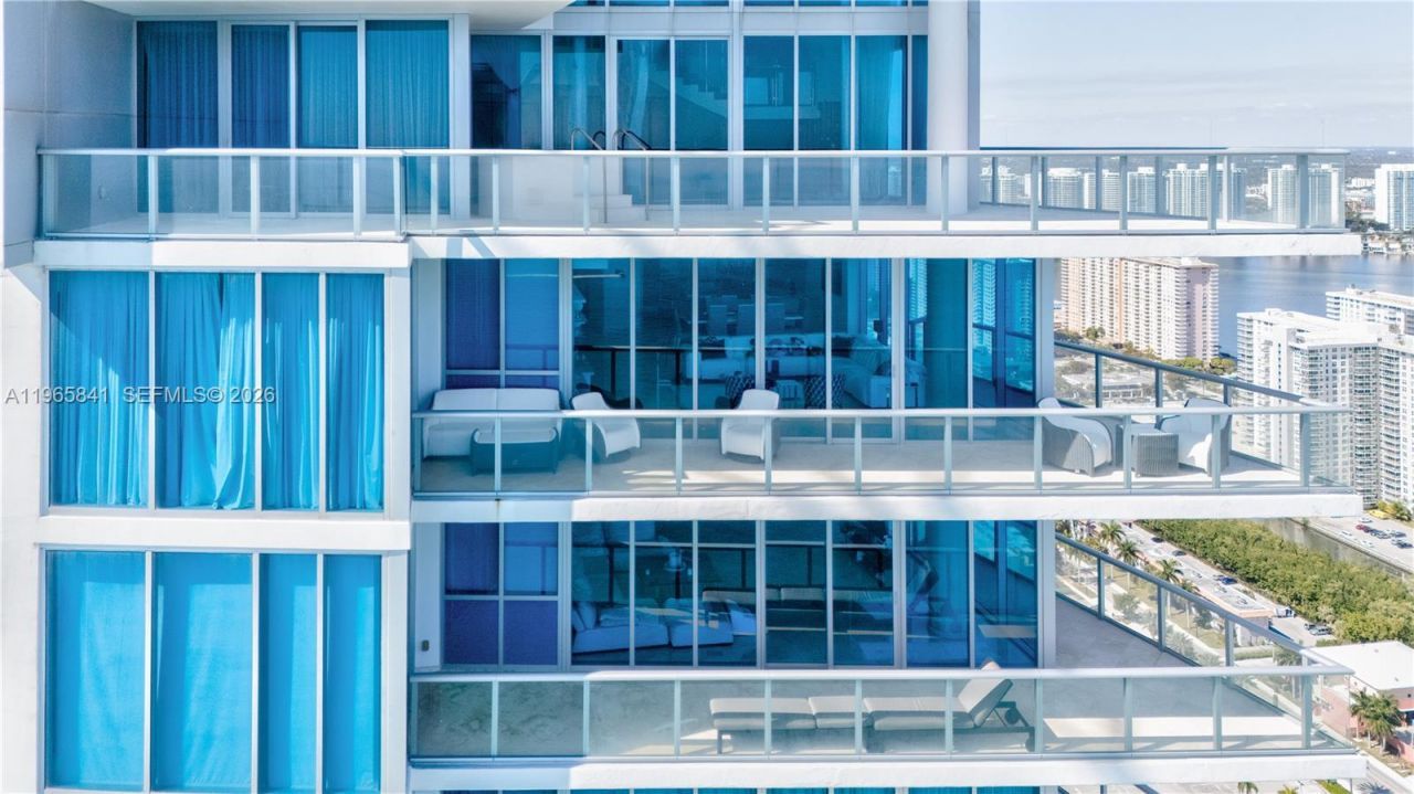 17001 Collins Ave , Unit 4608, Sunny Isles Beach, FL 33160 Photo