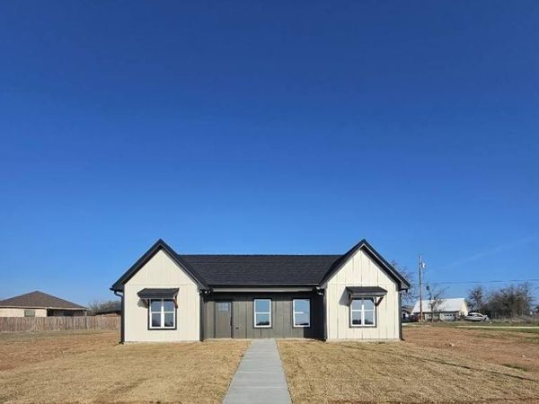 414 Poplar Court, Hico, TX 76457