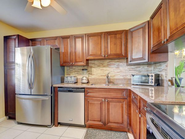 219 Lake Meryl Drive, West Palm Beach, FL 33411