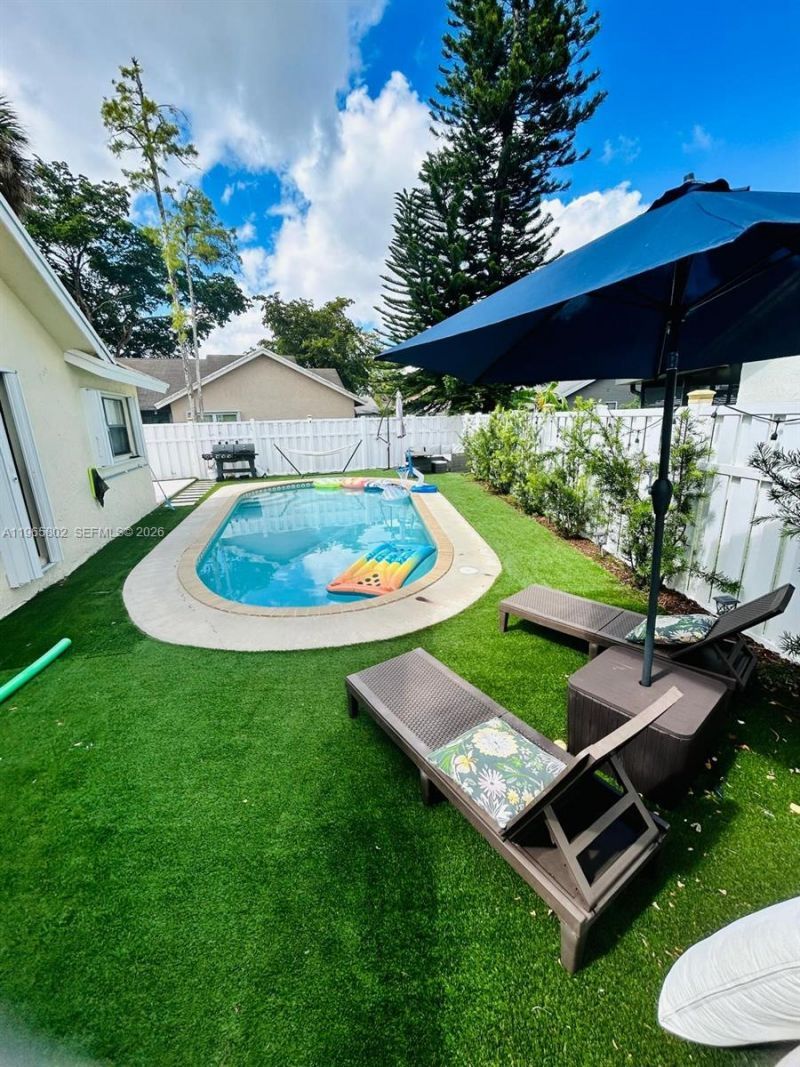 7342 NW 38th Pl, Coral Springs, FL 33065 Photo