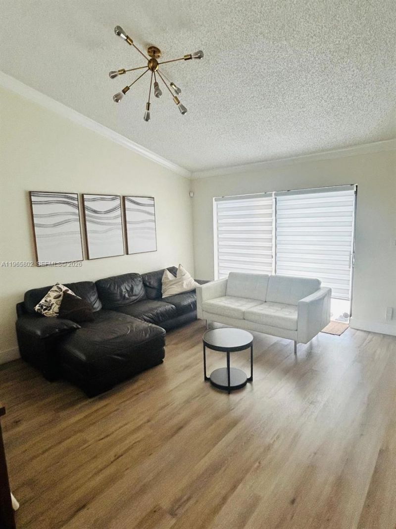 7342 NW 38th Pl, Coral Springs, FL 33065 Photo