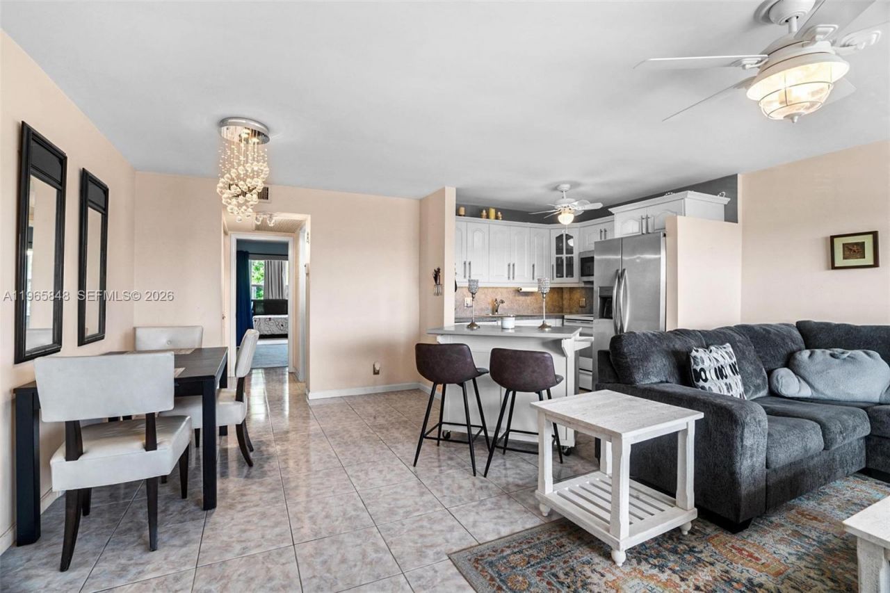 408 Southampton A, Unit 408, West Palm Beach, FL 33417 Photo