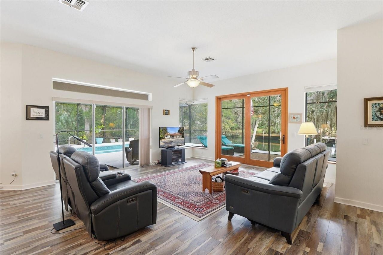 11405 N Honey Jorden Point, Inglis, FL 34449 Photo