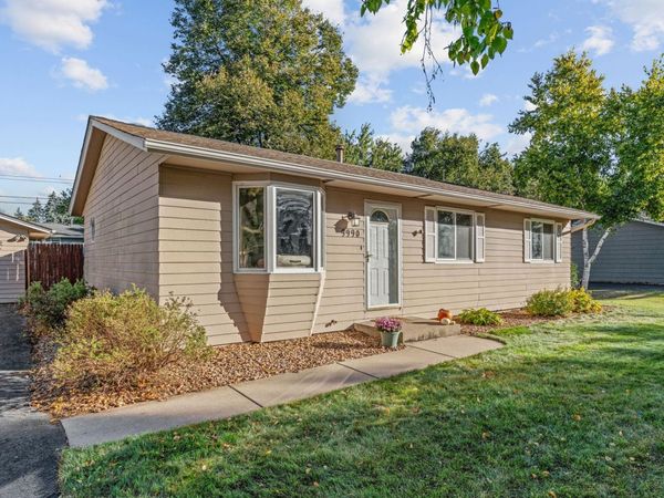 9990 99th Avenue N, Maple Grove, MN 55369