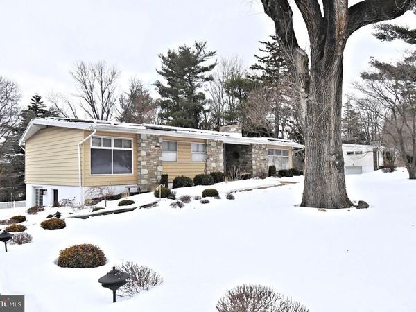 2313 BARREN HILL ROAD, LAFAYETTE HILL, PA 19444